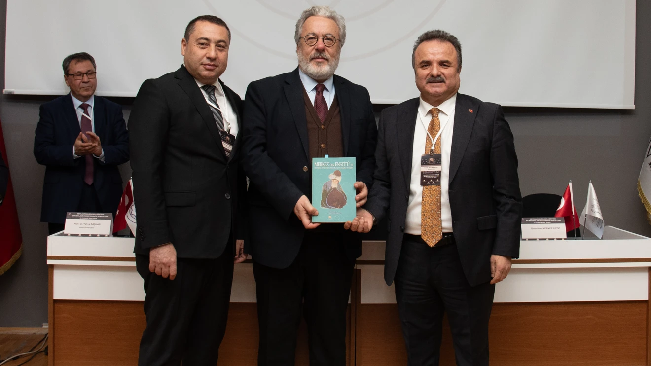 “Dünya her yönüyle Mevlana’yı ve eserlerini inceliyor”  Mevlana’nın Selçuklu Dünyası sempozyumu gerçekleştirildi